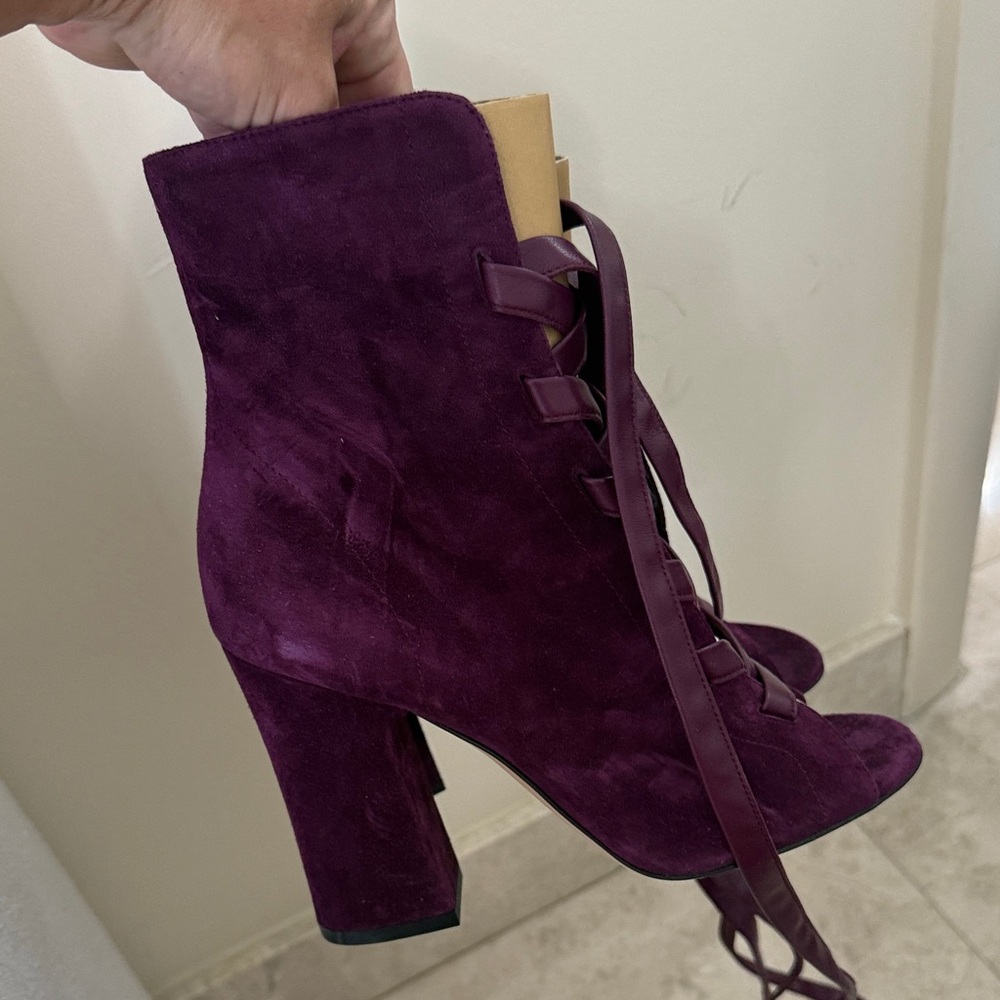 Gianvitto Rossi purple suede tie up boots